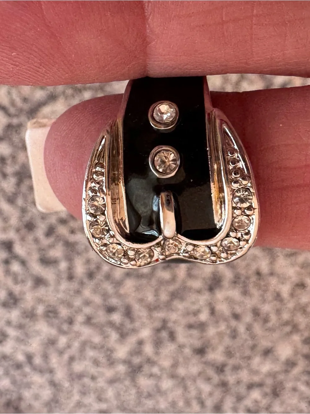 VTG Camille Lucie Buckle Ring Signed Black & Silver Tone Estate Jewelry Sz 6
